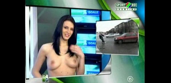  Goluri si Goale ep 2 Gina si Roxy (Romania naked news)